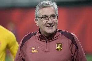 囊中羞涩！国足此前选帅预算100-120万欧，与名帅谈判起步价悬殊