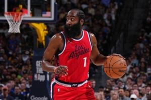 哈登：我个人成就拿满了 目前的快船强大且健康&这是夺冠前提