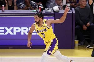 单节得分上双！文森特首节3中2得10分4助 频造杀伤5罚5中