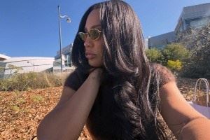 浪漫满屏！库嫂阿耶莎晒出夫妻二人甜蜜约会照：爱在昼日